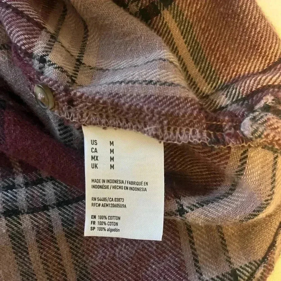 AMERICAN EAGLE plaid burgandy oversized lace up top distressed|M whimsigoth - Picture 6 of 8